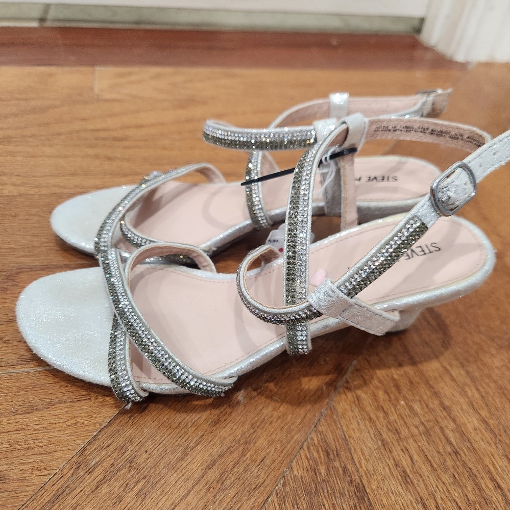 Steve Madden Silver Strappy Sandals